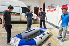 <b>防汛情 和高温 守平安</b>